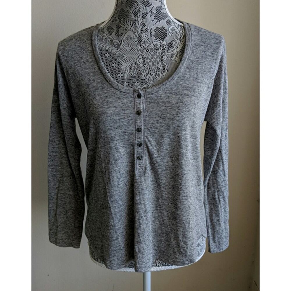 Victoria's Secret L/S Tee - Size XS - GUC